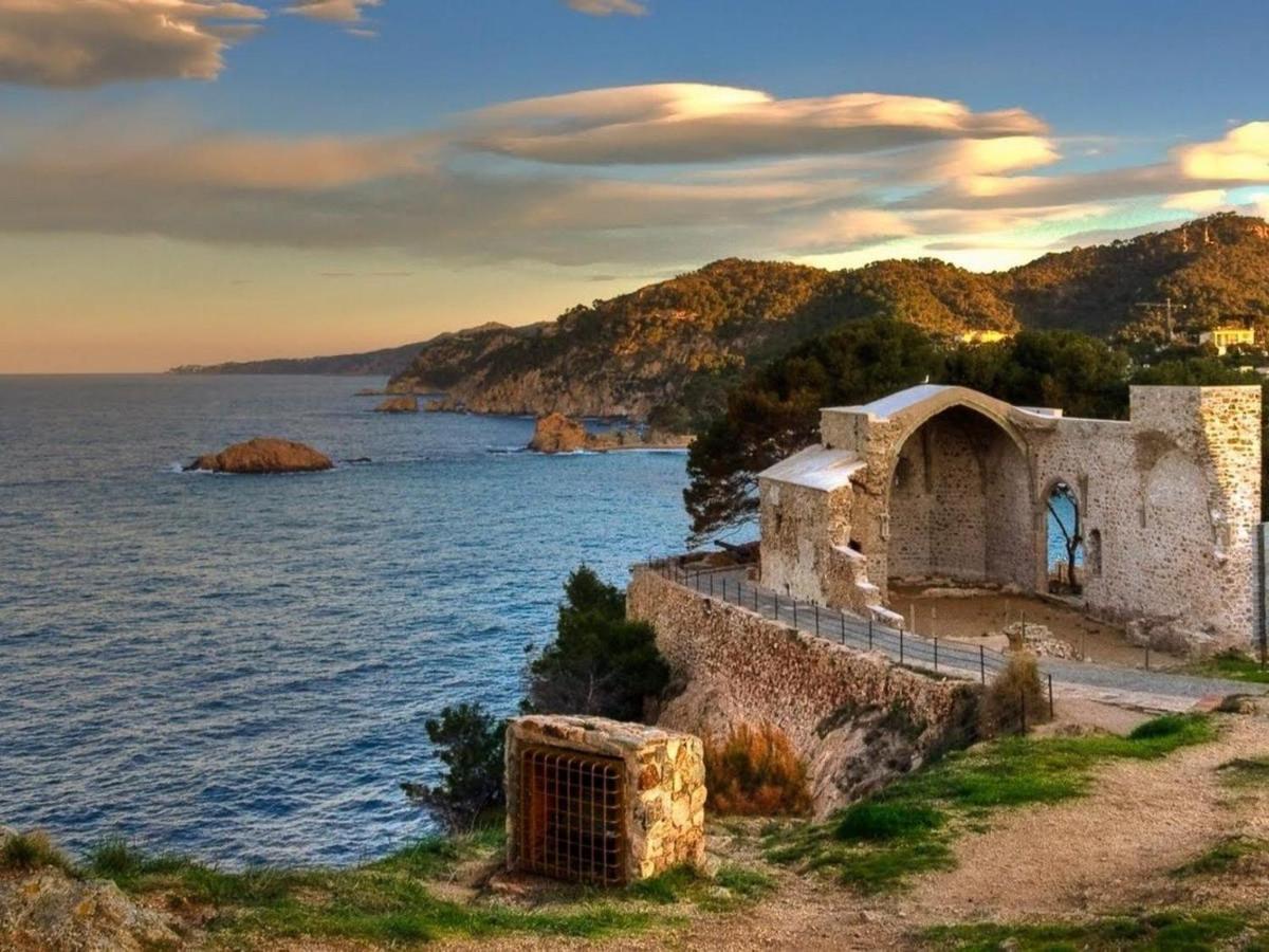 Villa Danlux alba à Tossa de Mar Extérieur photo